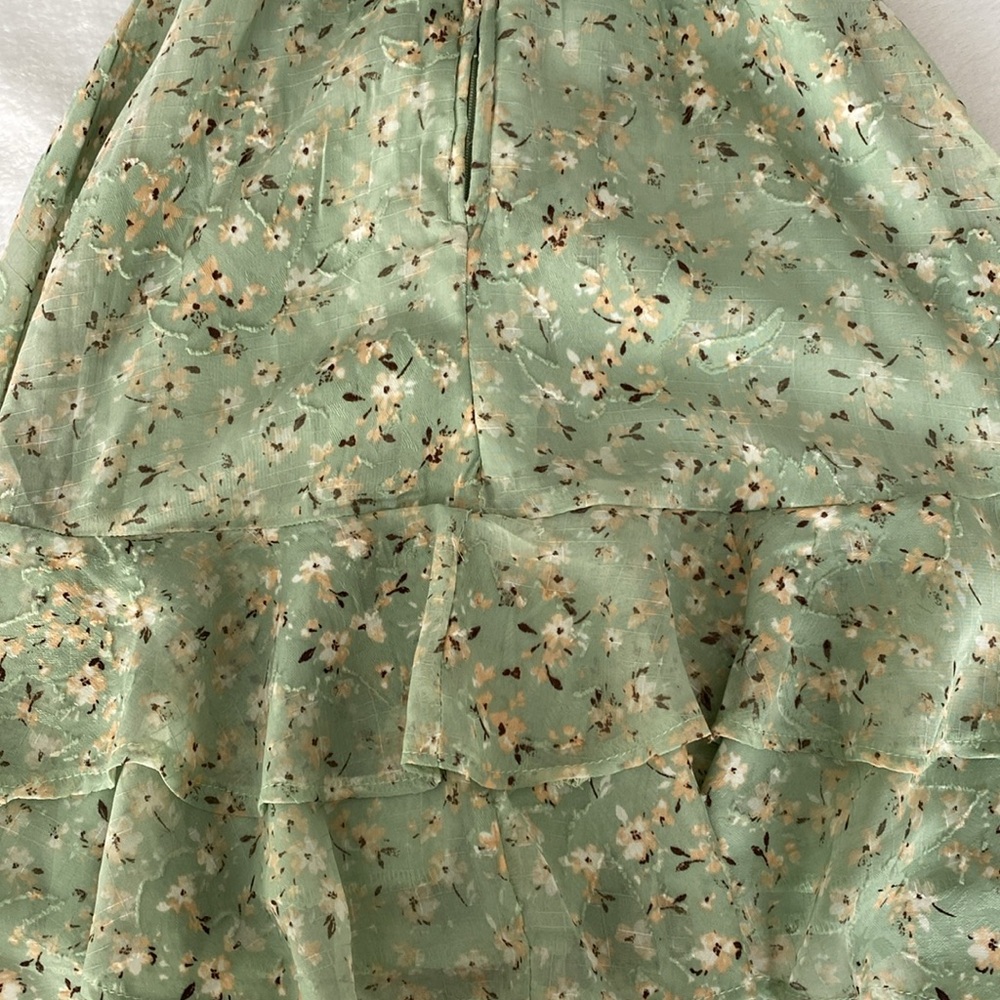 Trixxi sage green floral dress - Picture 3 of 6